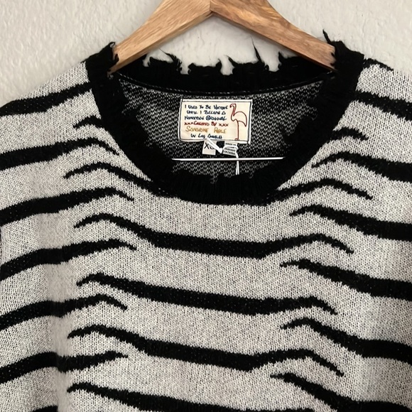Sandrine rose / free people zebra long sleeve black white sweater - Picture 3 of 5